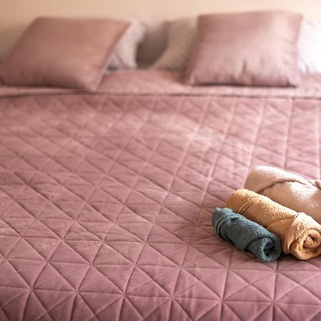 Shared Retro Vintage Luxury Apartment بوخارست المظهر الخارجي الصورة
