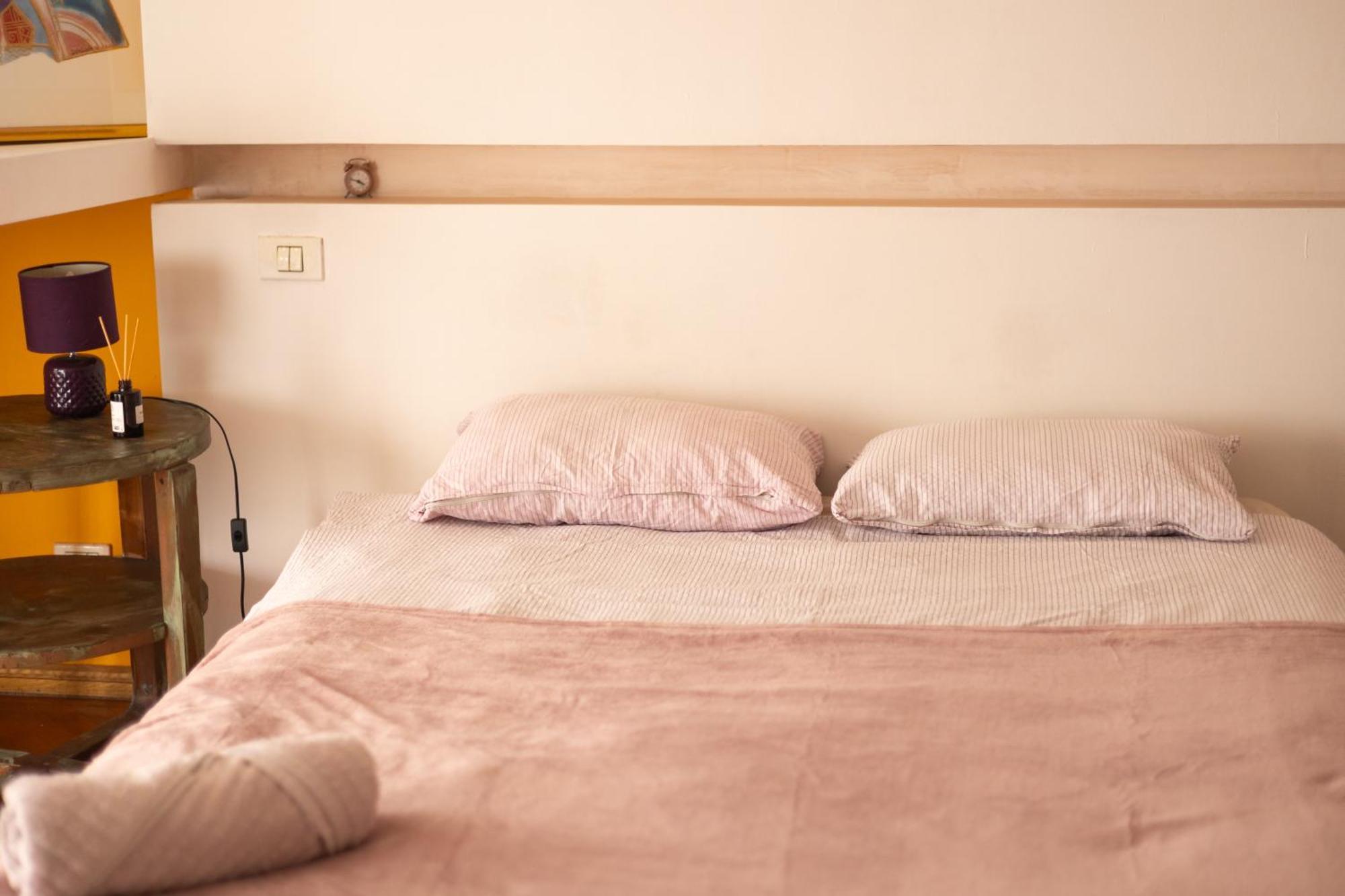 Shared Retro Vintage Luxury Apartment بوخارست المظهر الخارجي الصورة