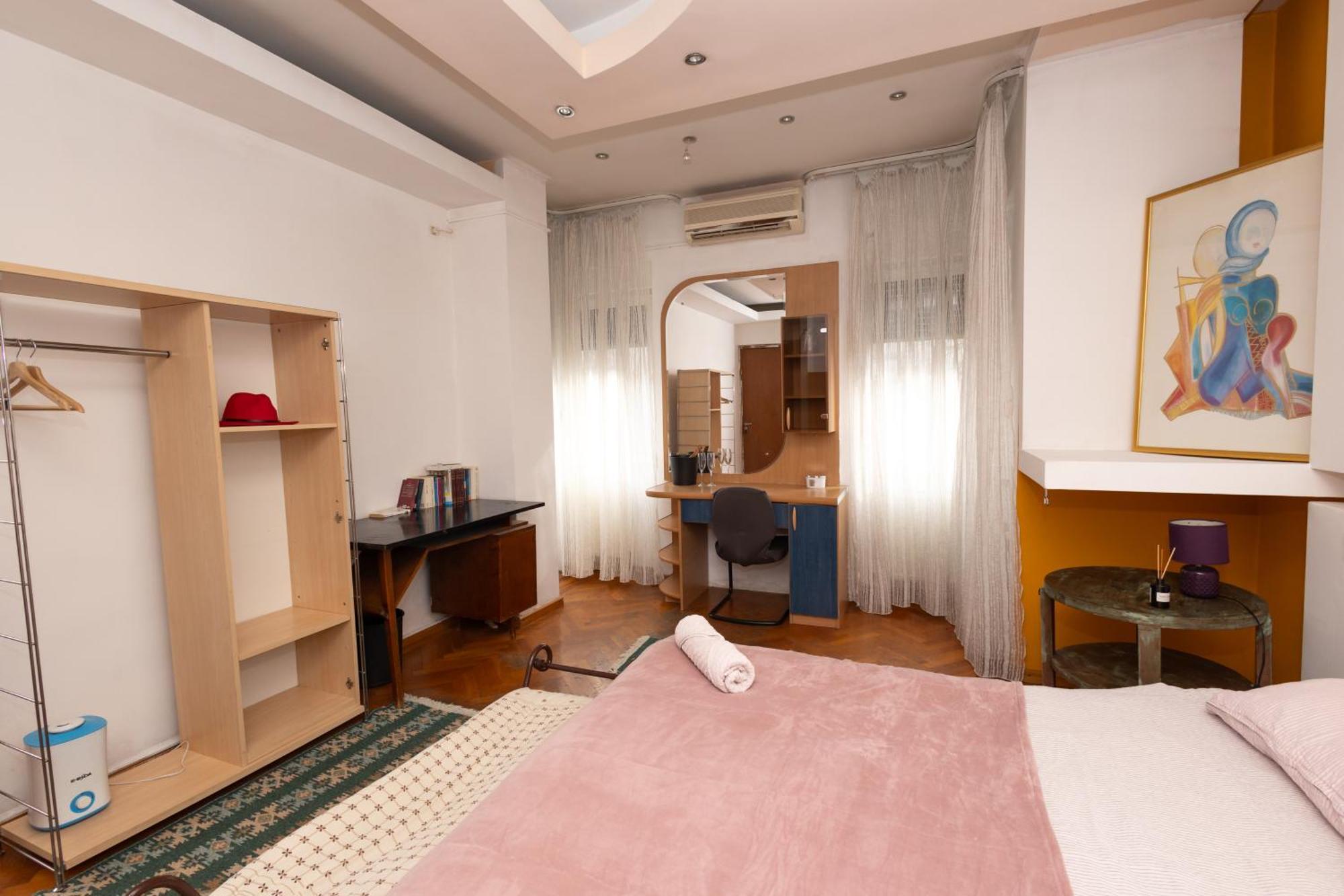 Shared Retro Vintage Luxury Apartment بوخارست المظهر الخارجي الصورة